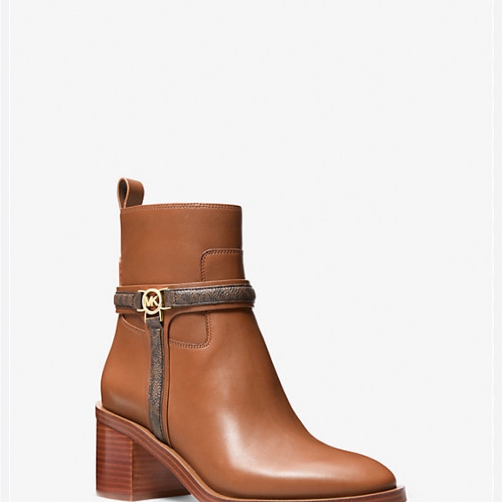 Michael Kors Women's Brown Ankle Boots. Mindy block heel bootie - Picture 2 of 9